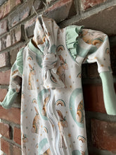 Load image into Gallery viewer, Easter Girls  Sleeper, Bunny, Zippered Sleeper 3-6 months